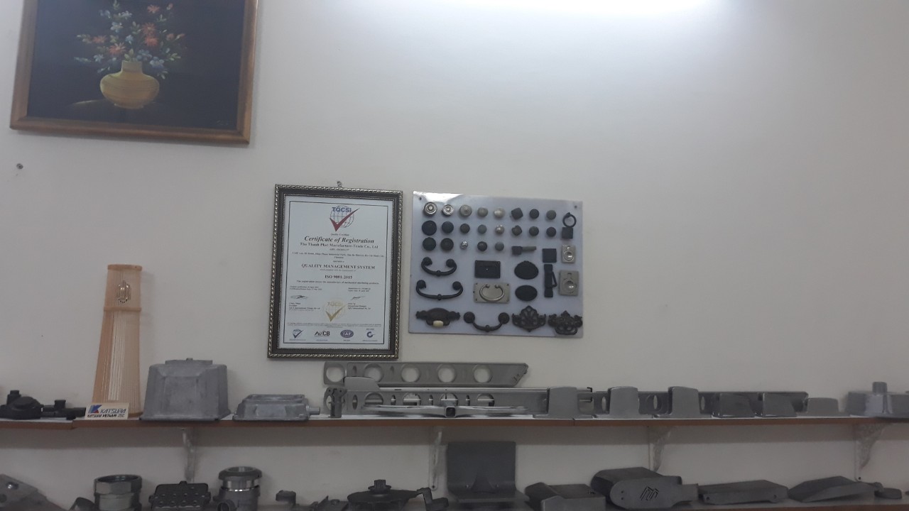 sample room (3).jpg